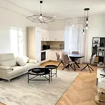 Appartement Luxueux Haussmannien Centre *