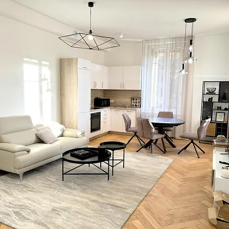 Apartament Luxueux Haussmannien Centre *