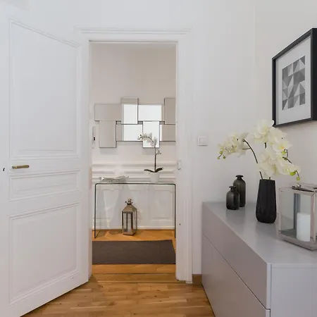 Apartament Luxueux Haussmannien Centre